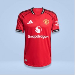 Manchester United leed een vernederende 1-4 nederlaag tegen Como 1907. Manchester United leed een vernederende 1-4 nederlaag tegen Como 1907.